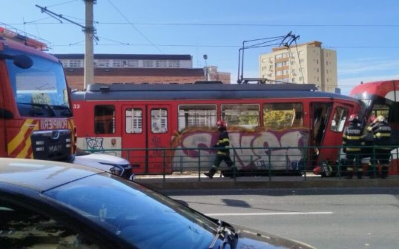 Villamosok ütköztek