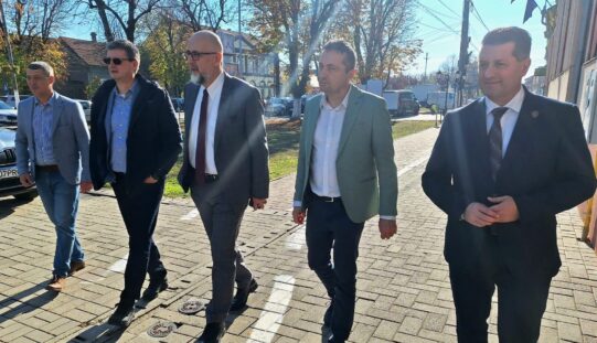 Kelemen Hunor Pécskán: több segítséget a gazdáknak