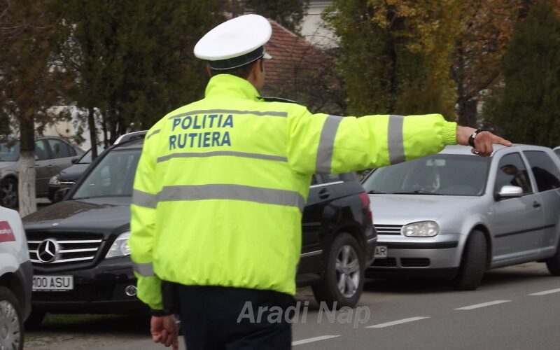 Zsebre dolgozhatott a közúti rendőr