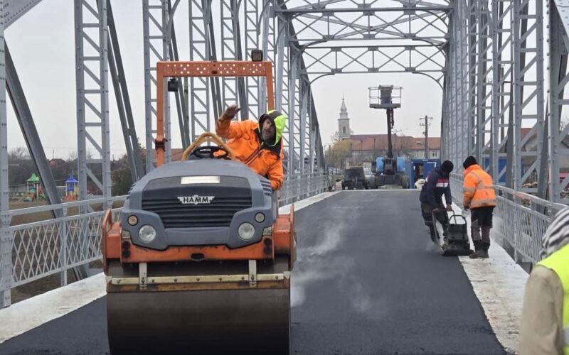 Átadták a felújtott hidat Sikulán