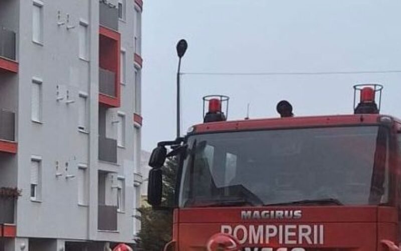 Füstölgött a panelház