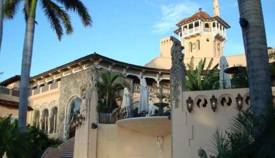 Egy aradit is meghívtak Trump klubjába