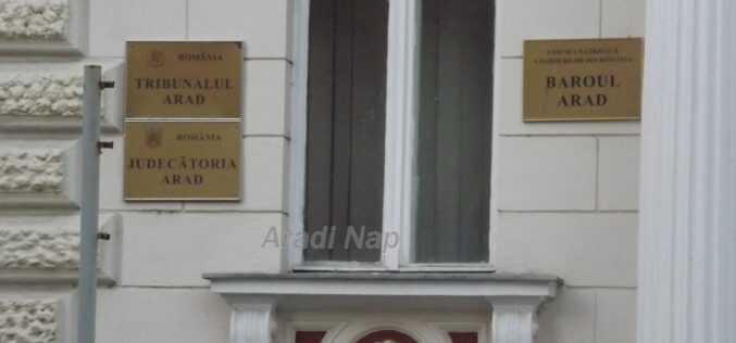 Belügyis és tűzoltói állásokat kínált pénzért