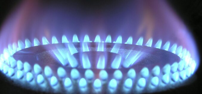 Még rágják a földgáz-ársapka kivezetését