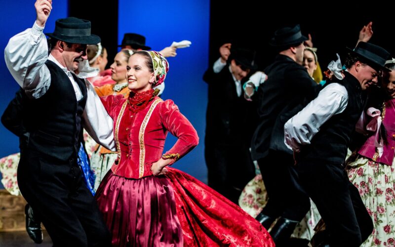 Aradi Kamaraszínház: Kárpátok visszhangja