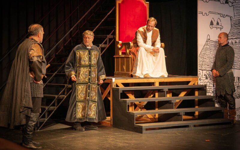 István, az országépítő a Békéscsabai Jókai Színházban