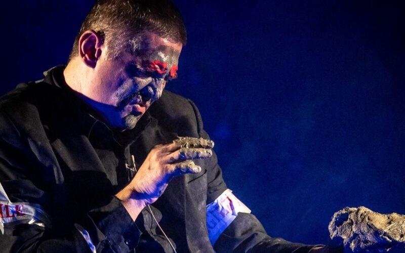 Aradi Kamaraszínház: újra műsoron a díjnyertes monodráma