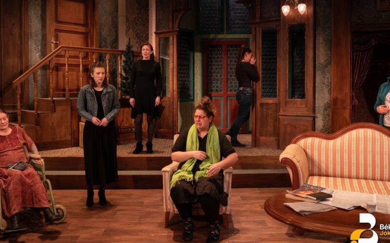 Népszerű krimi-vígjáték a Békéscsabai Jókai Színházban
