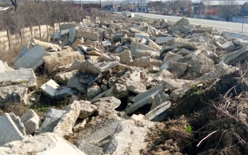 Illegális törmelék-lerakó Selénden