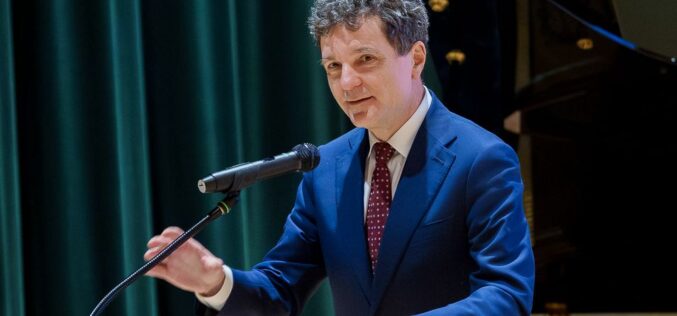 Majdnem a nyuszi hozta a költségvetést