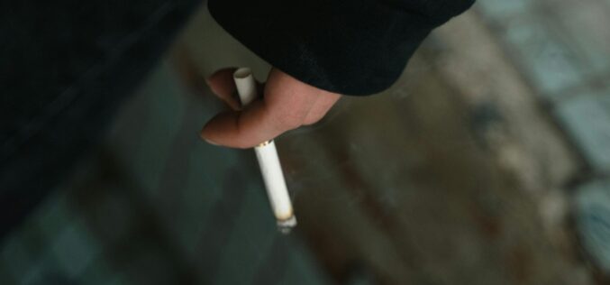 Füstölgés-szigorítás