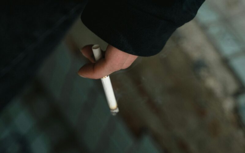 Füstölgés-szigorítás