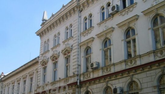Az Aradi Törvényszéken munkaidő csökkentéssel tiltakoznak