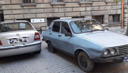 Árverés: negyed évszázados Matiz 271 lejért